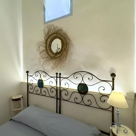 Holiday home Casa Ventalia, Panoramico Con Terrazza Vista Mare, Rinella, Salina