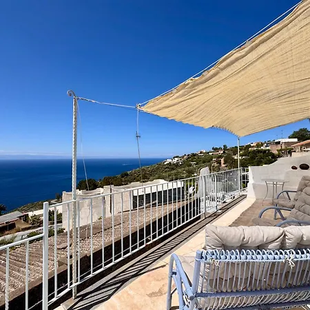 Casa Ventalia, Panoramico Con Terrazza Vista Mare, Rinella, Salina Leni